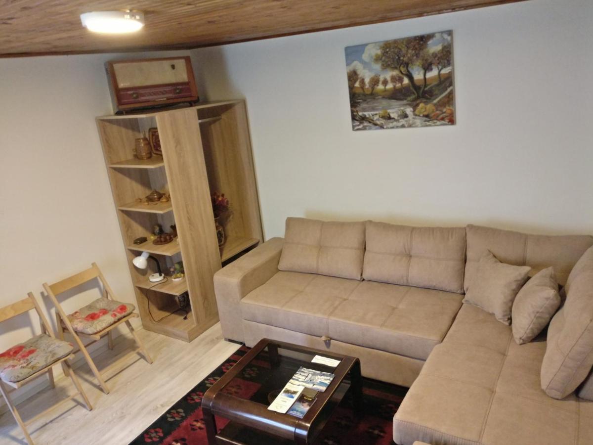Garden Guesthouse Gjakova 외부 사진