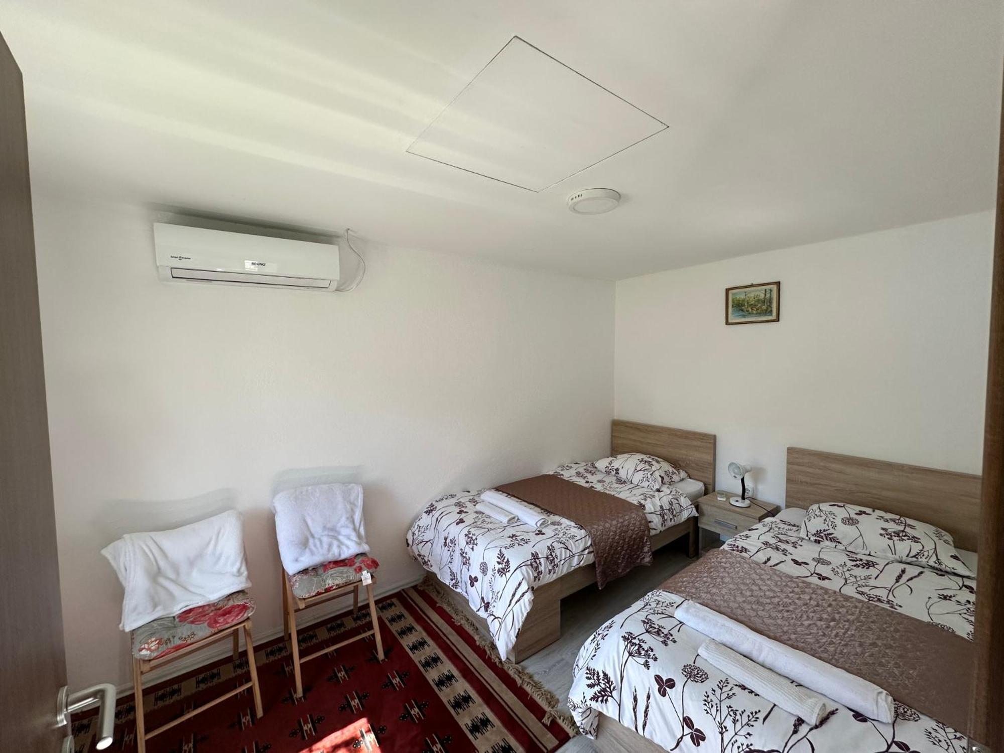 Garden Guesthouse Gjakova 외부 사진