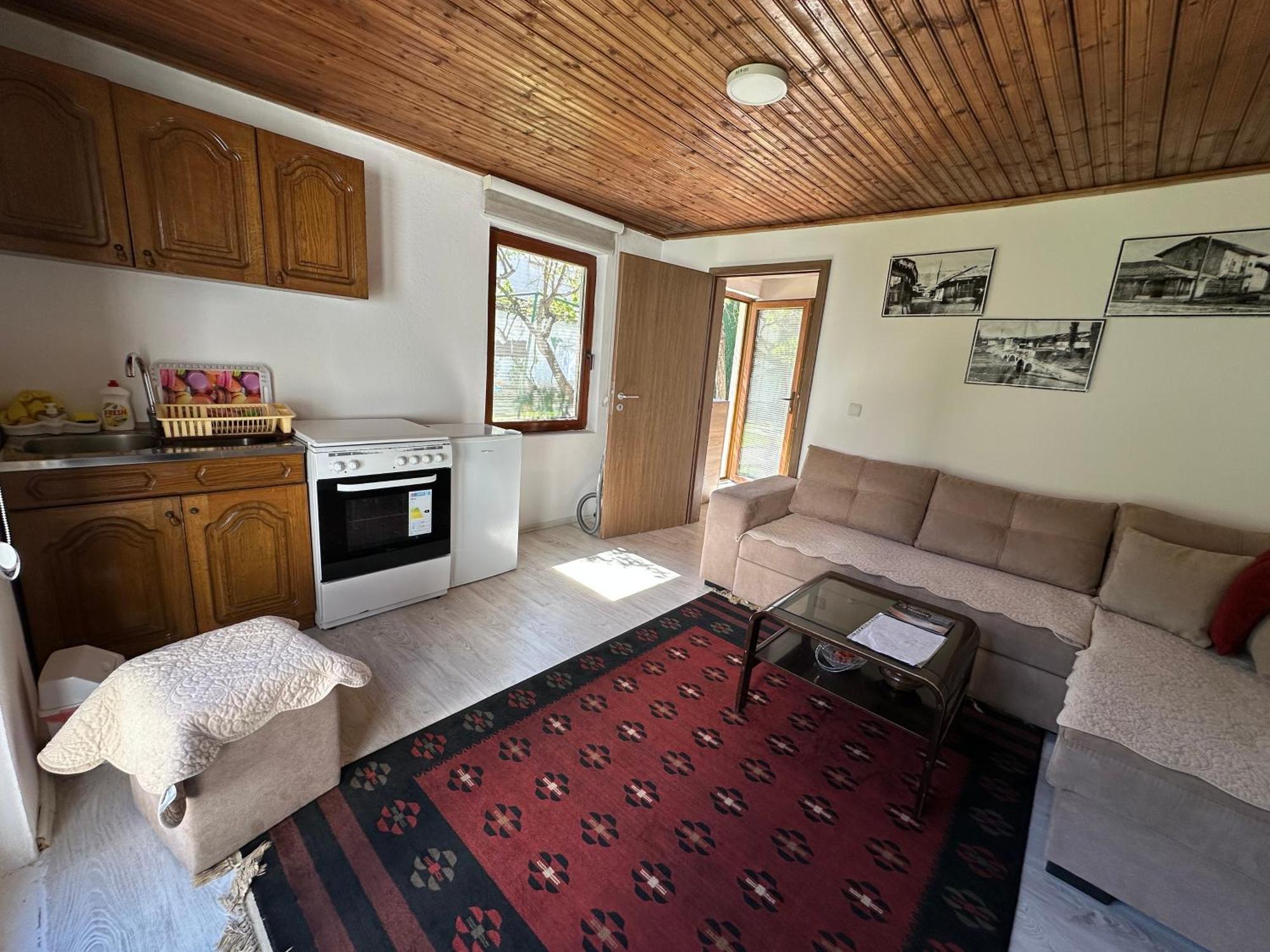 Garden Guesthouse Gjakova 외부 사진
